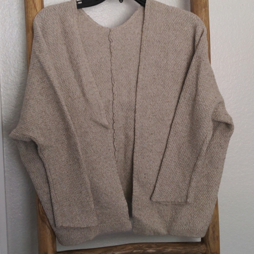 Second hand Brandy Melville Oatmeal cardigan